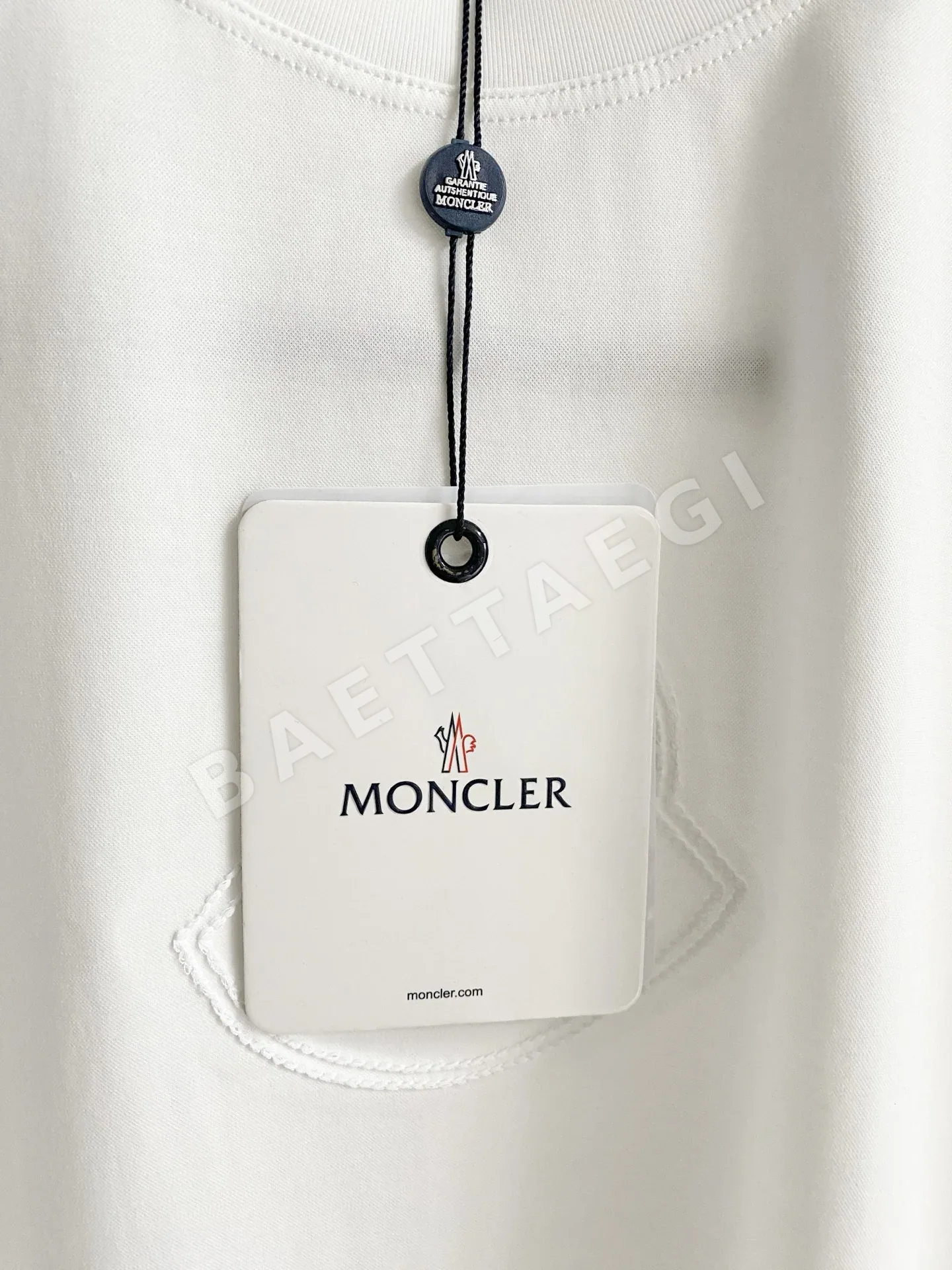 몽클레르 여성 크루넥 반팔 티셔츠 상세 이미지 5