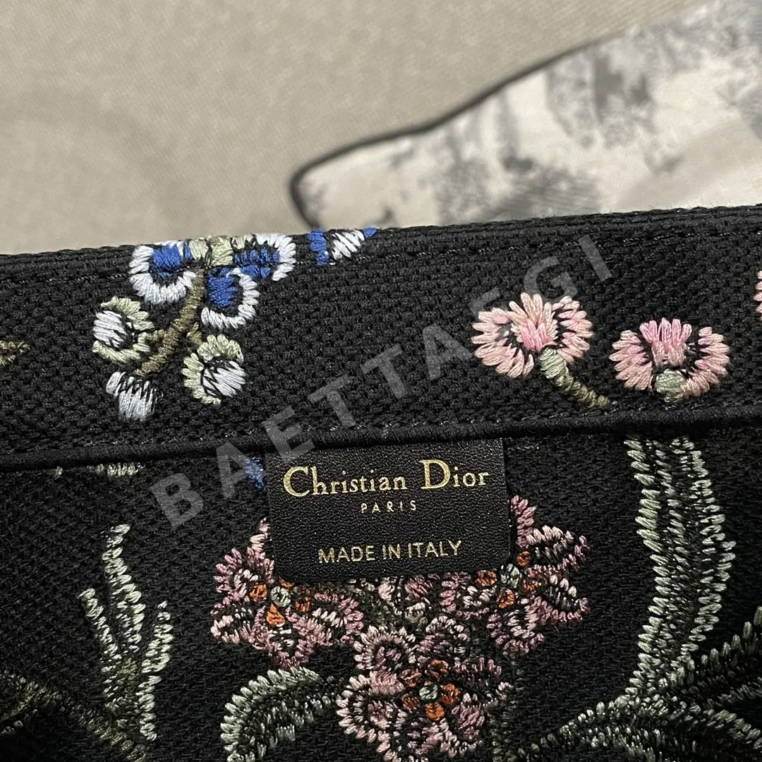 디올 CD-Book Tote 플라워 자수 토트백 36 상세 이미지 3