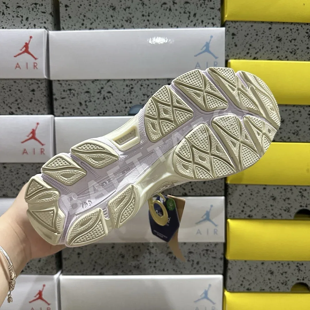 아식스 [WZ] 젤 큐뮬러스 16 1203A733-102 200406 Asics Gel-Cumulus 16 White 상세 이미지 6