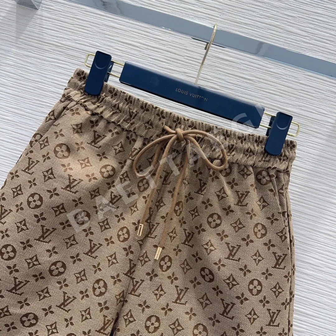 루이비통 크루넥 티셔츠 자카드 반바지 세트 상세 이미지 3