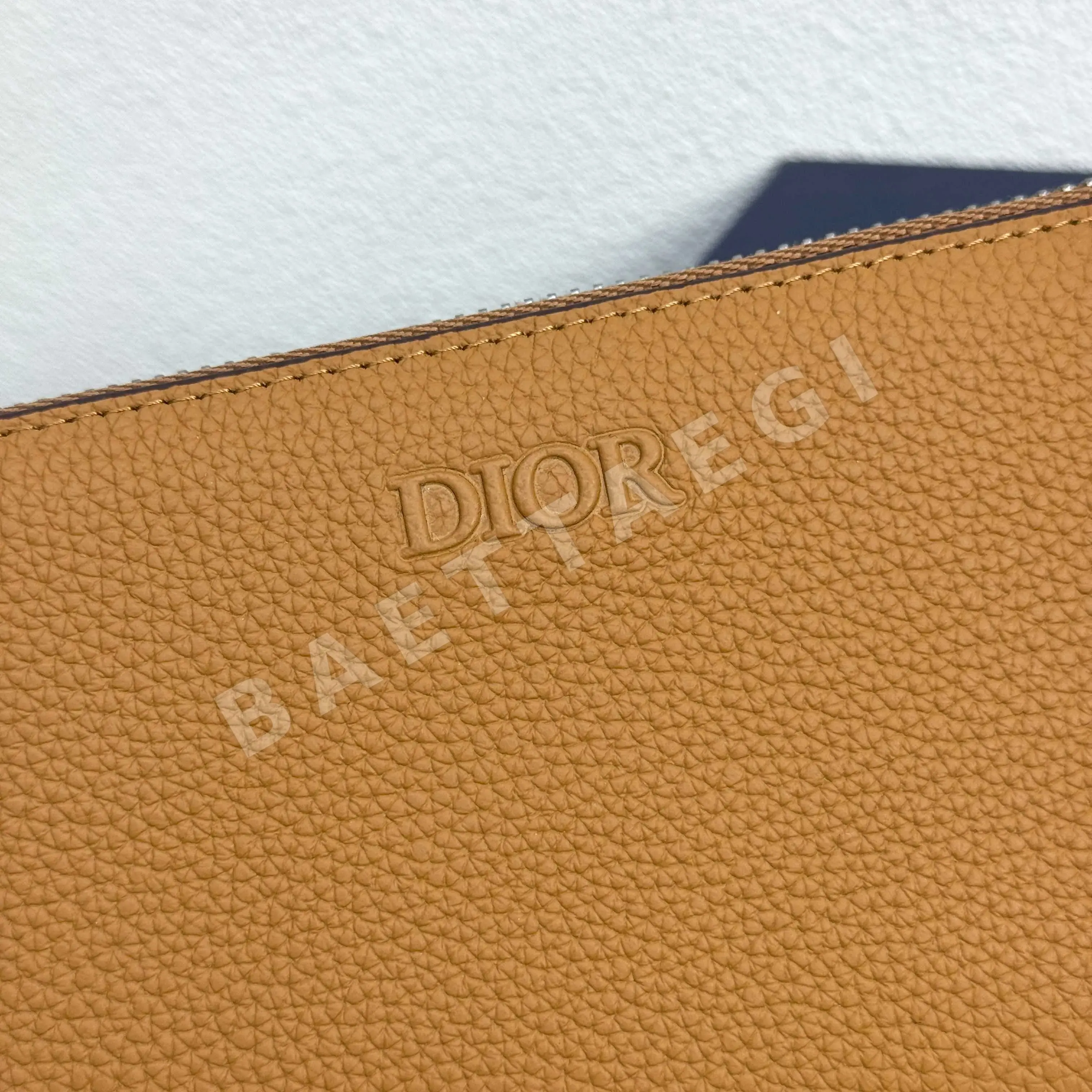 디올 블랙 송아지가죽 롱 지퍼 지갑 상세 이미지 3