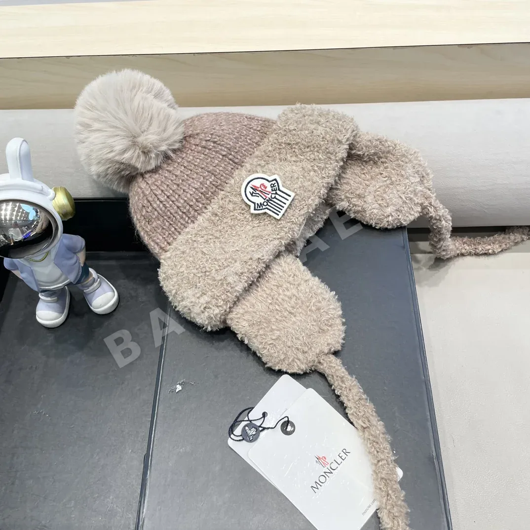 몽클레르 가죽 플리스 귀 보호 모자 상세 이미지 3