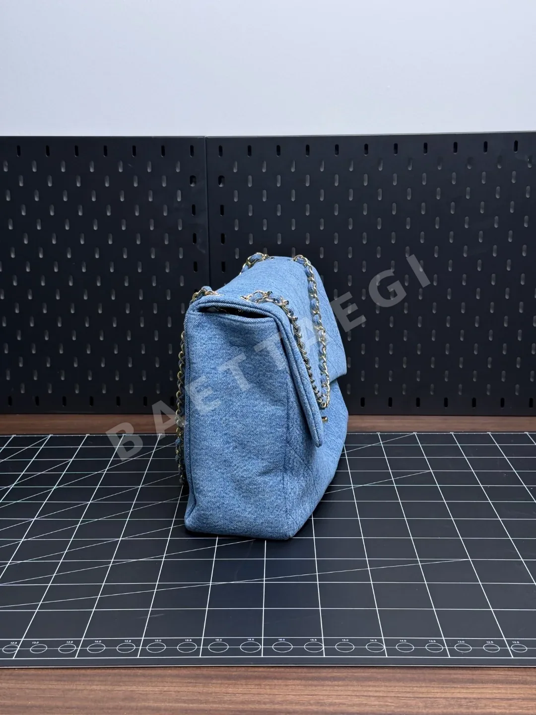 샤넬 와이드 플랩 데님 가방 상세 이미지 3
