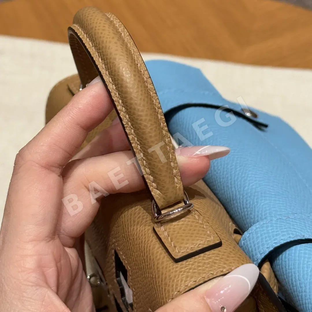에르메스 켈리돌백 밀크티 가죽 핸드백 실버 하드웨어 상세 이미지 6