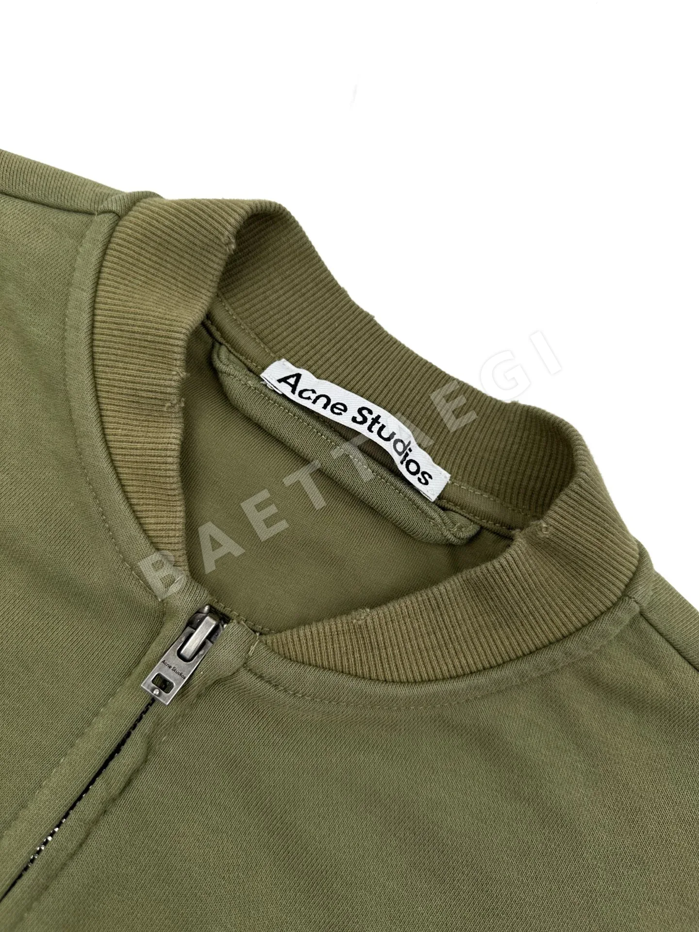 아크네스튜디오 프린트 로고 베이스볼카라 남성 자켓 상세 이미지 3