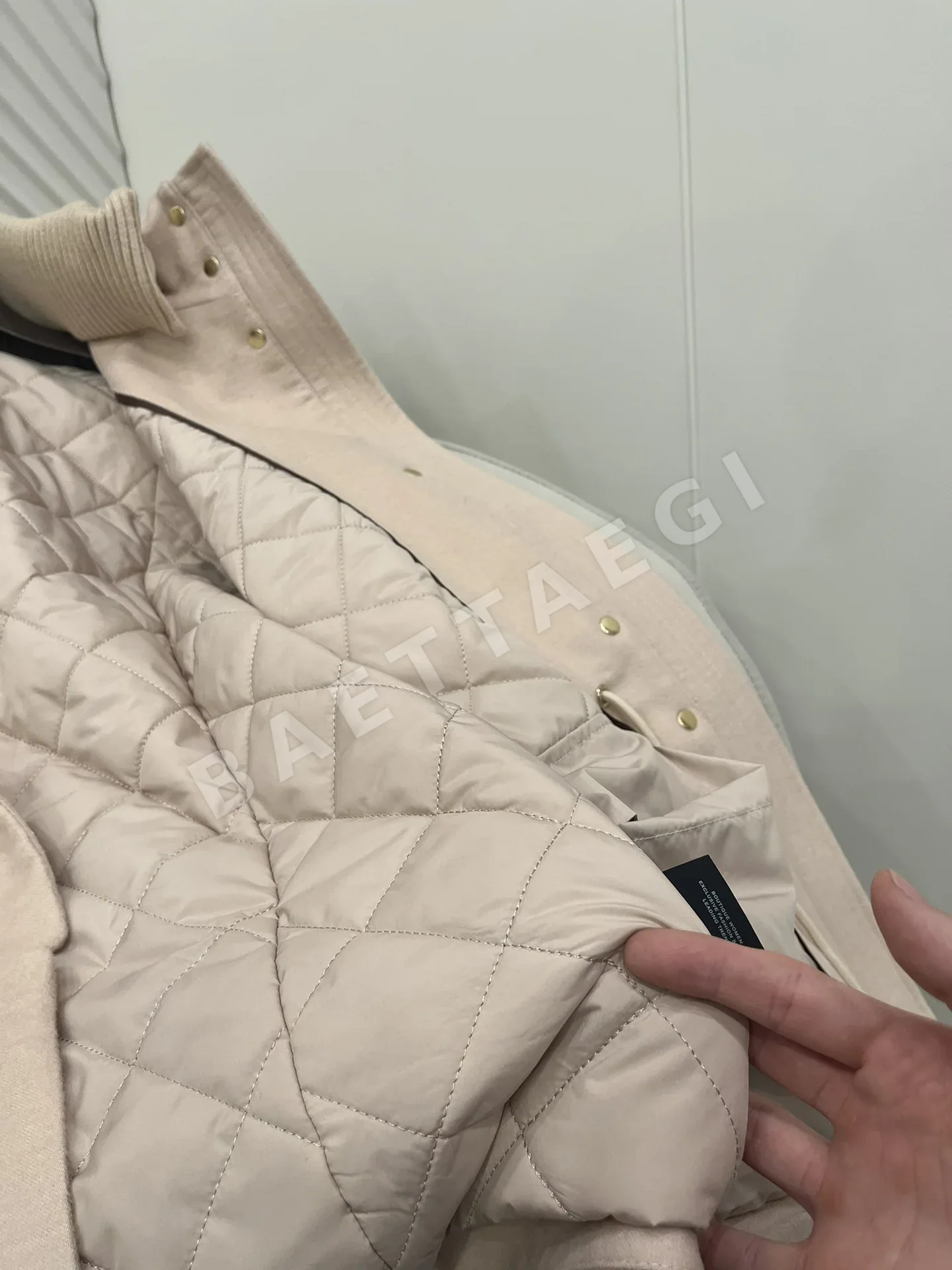 로로피아나 여성 소프트 핑크 패딩 상세 이미지 7