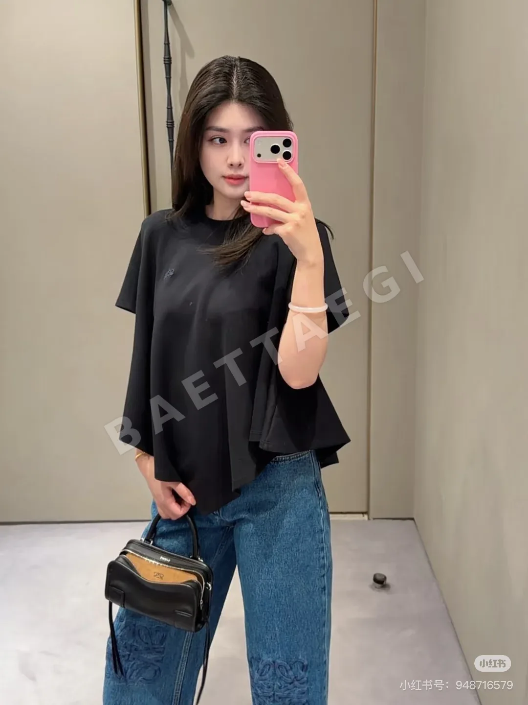 로에베 여성 반팔 상세 이미지 8