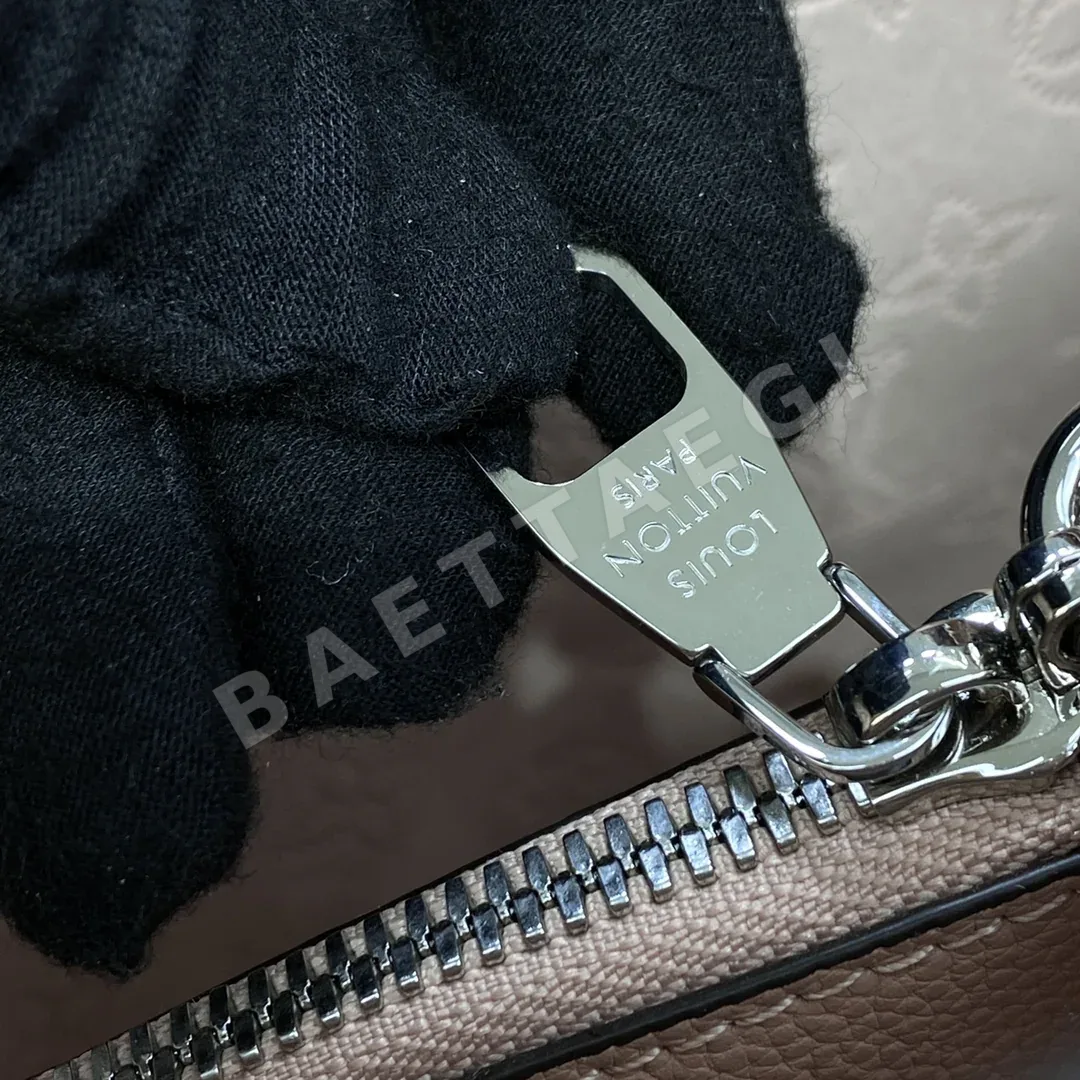 루이비통 버드케이지 펀칭 모노그램 가죽 가방 M55800 상세 이미지 8