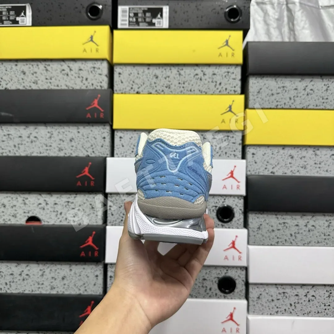 아식스 [LZ] 젤 카야노 14 1202A105-101 200577 Asics Gel-Kayano 14 상세 이미지 7