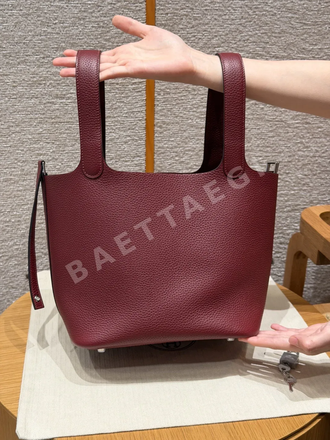 에르메스 피코탄 락 22 크레망스 가죽 가방 상세 이미지 4