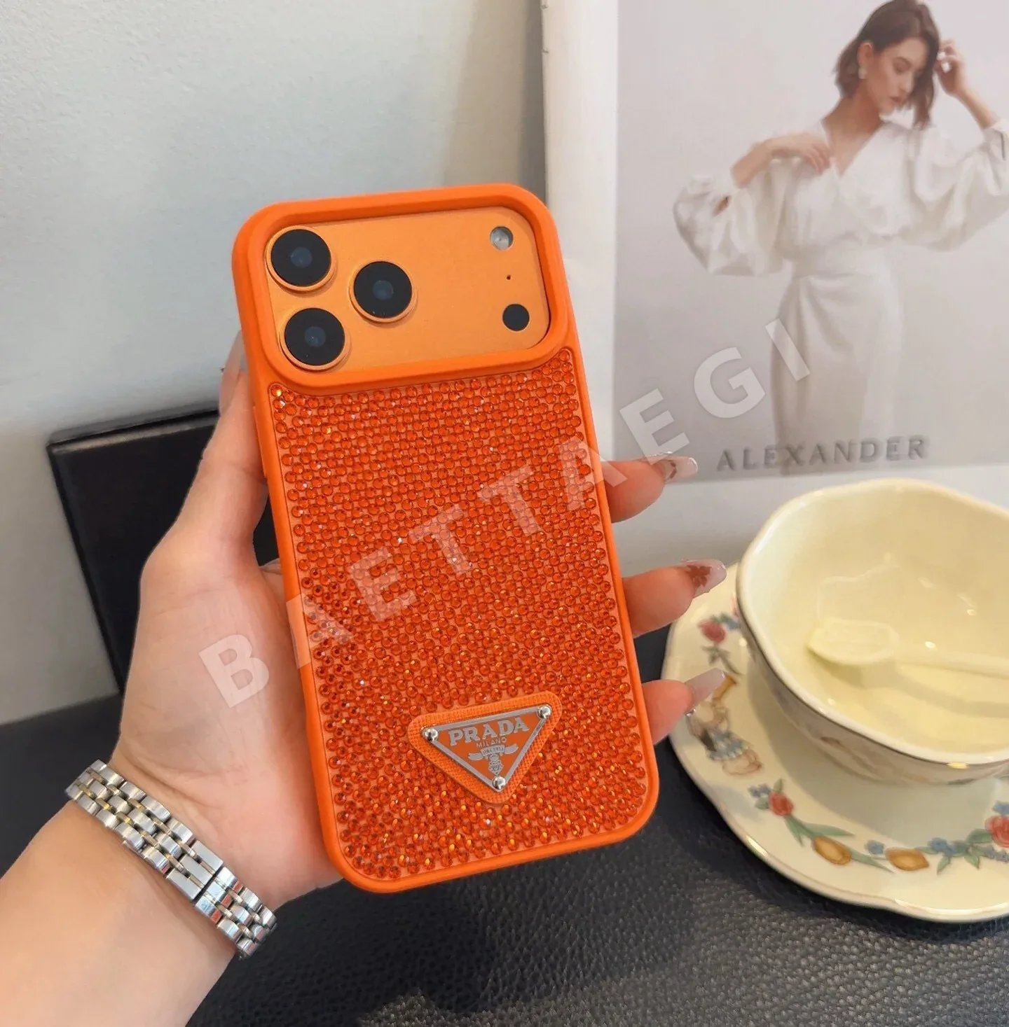 프라다 라인스톤 장식 스마트폰 케이스 상세 이미지 3