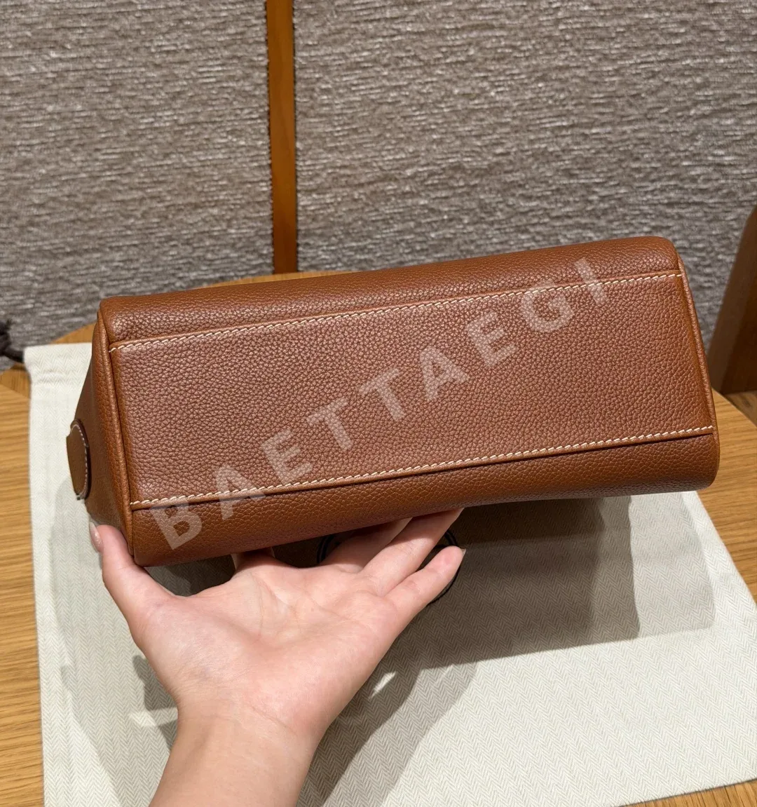 에르메스 켈리 메신저 가방 상세 이미지 5
