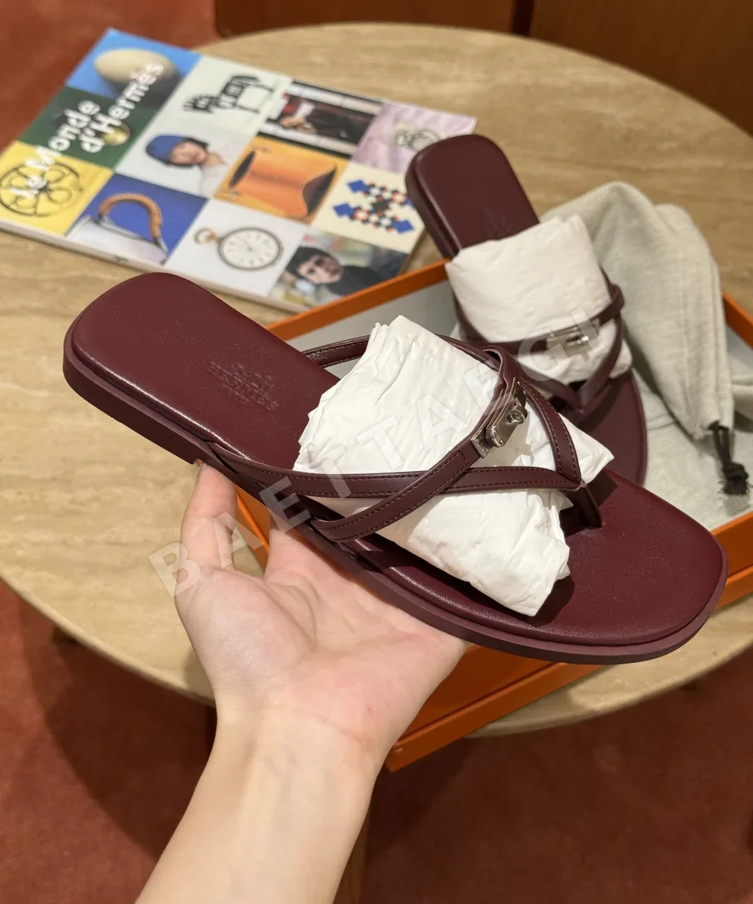 에르메스 샌들 Red calfskin 송아지가죽 상세 이미지 1