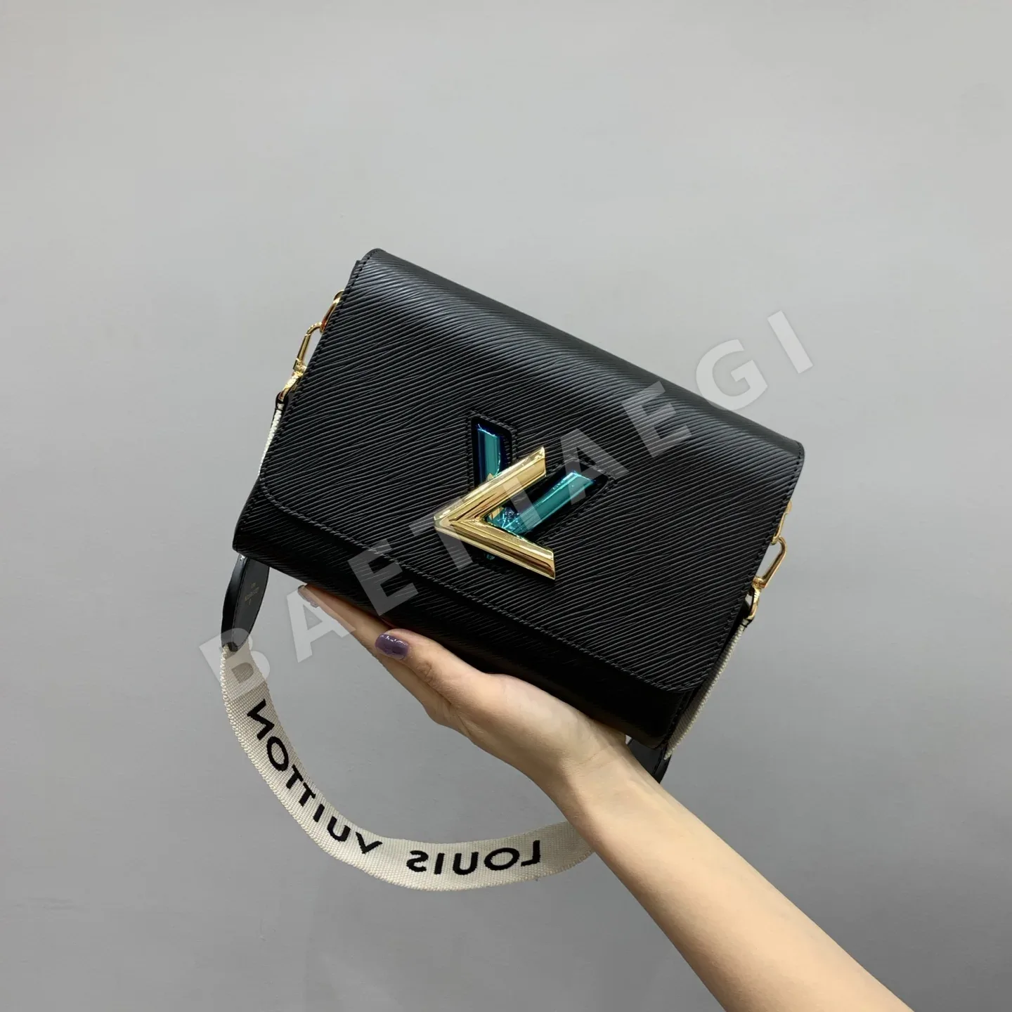 루이비통 미디엄 블랙 골드 가방 M24765 38489