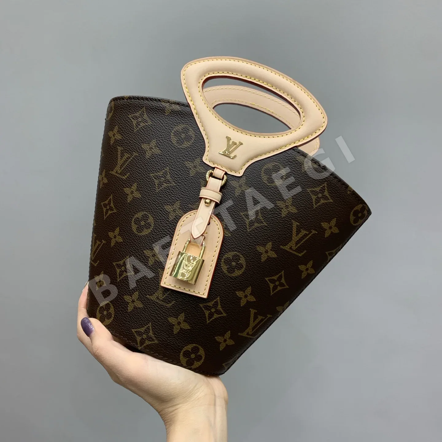 루이비통 리바지 BB 가방 M14680
