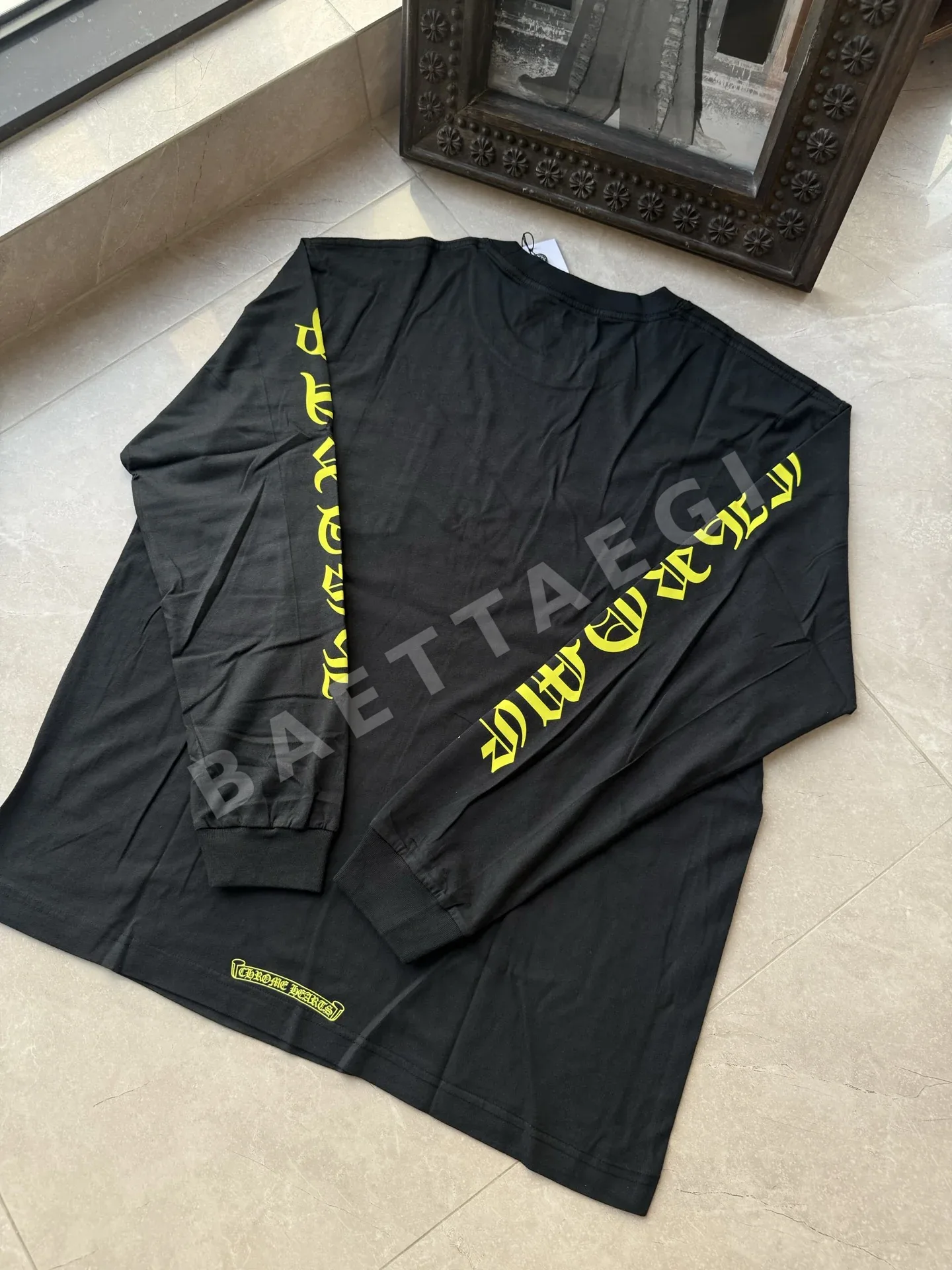 크롬하츠 옐로 레터 프린트 크루넥 긴팔 상세 이미지 4