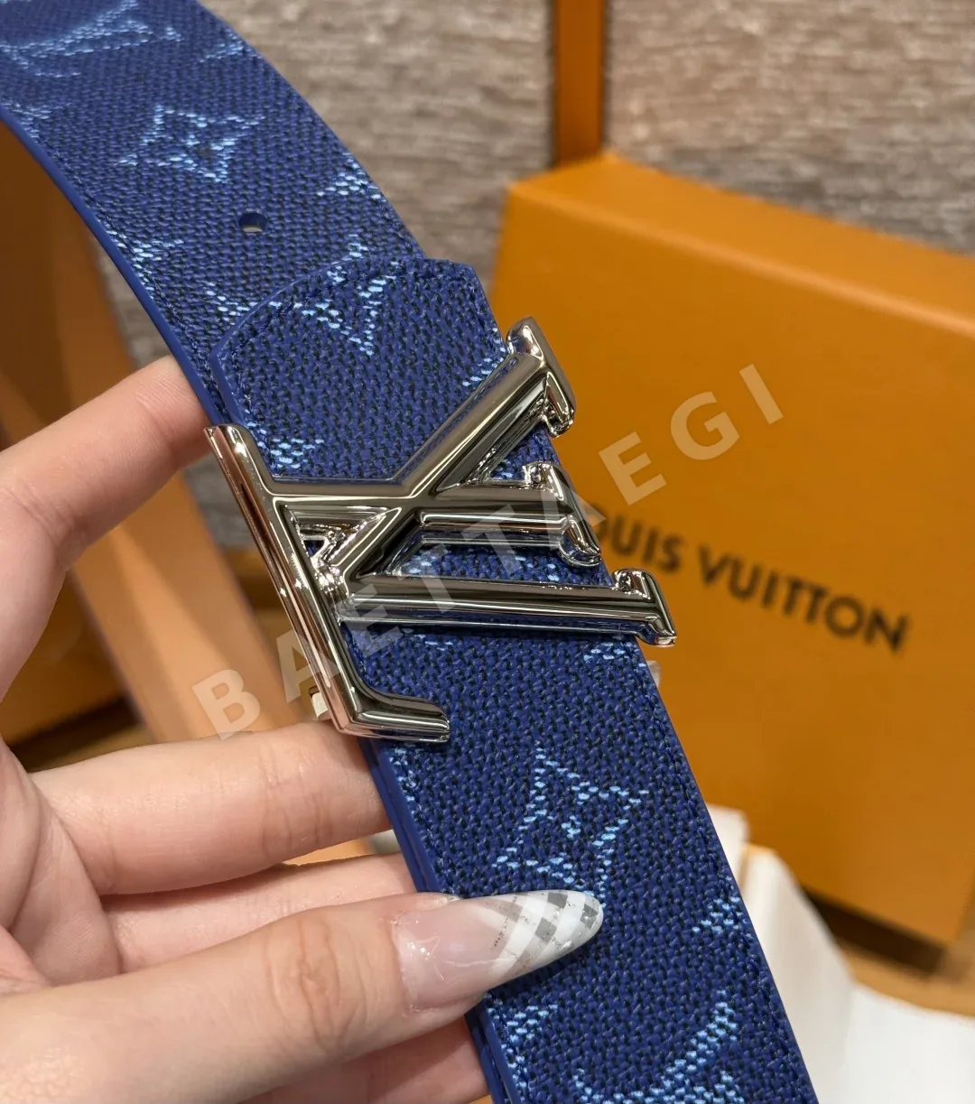 루이비통 디멘션 모노그램 헤리티지 리버시블 벨트 상세 이미지 5