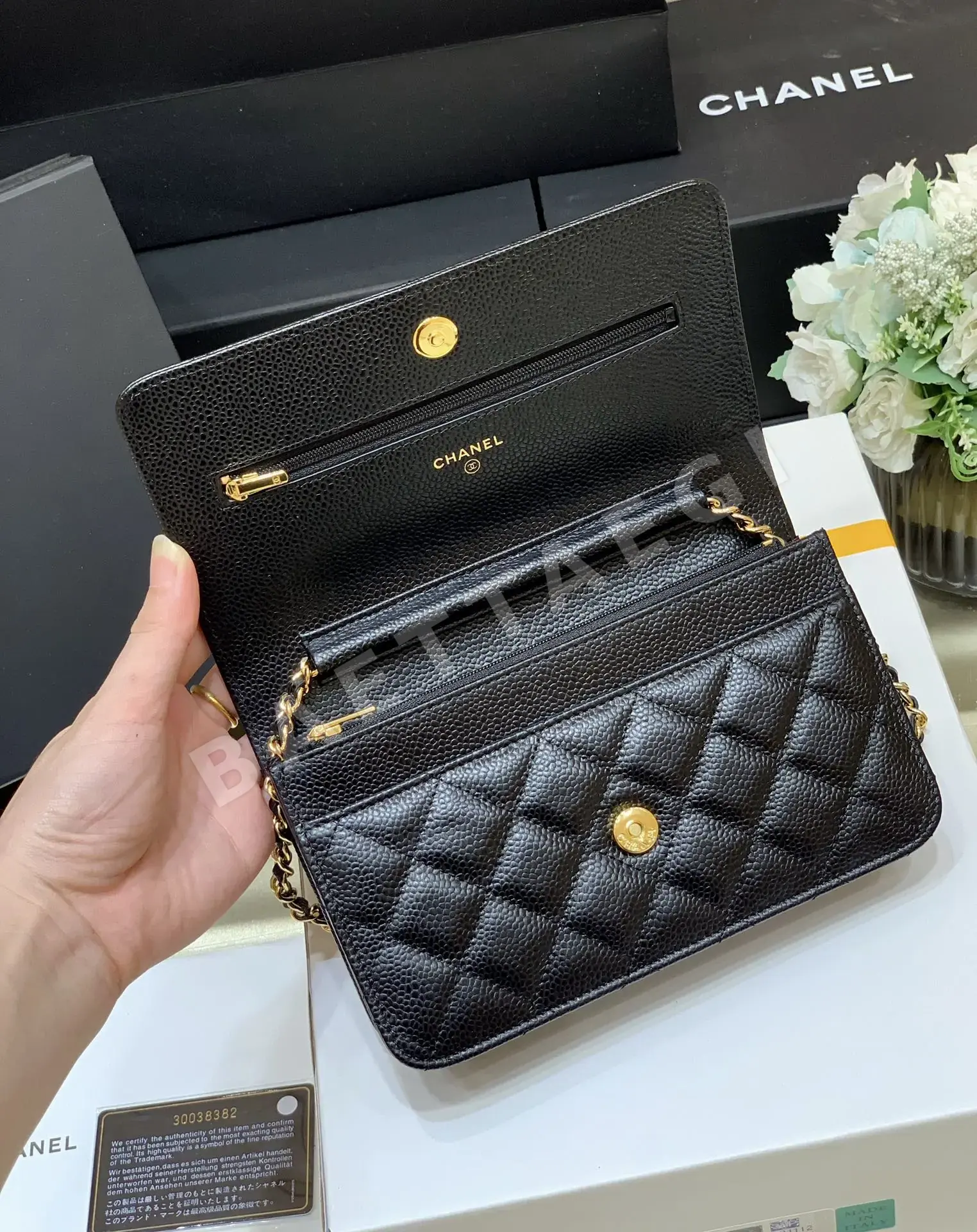 샤넬 클래식 월렛 온 체인 가방 A33814 상세 이미지 6