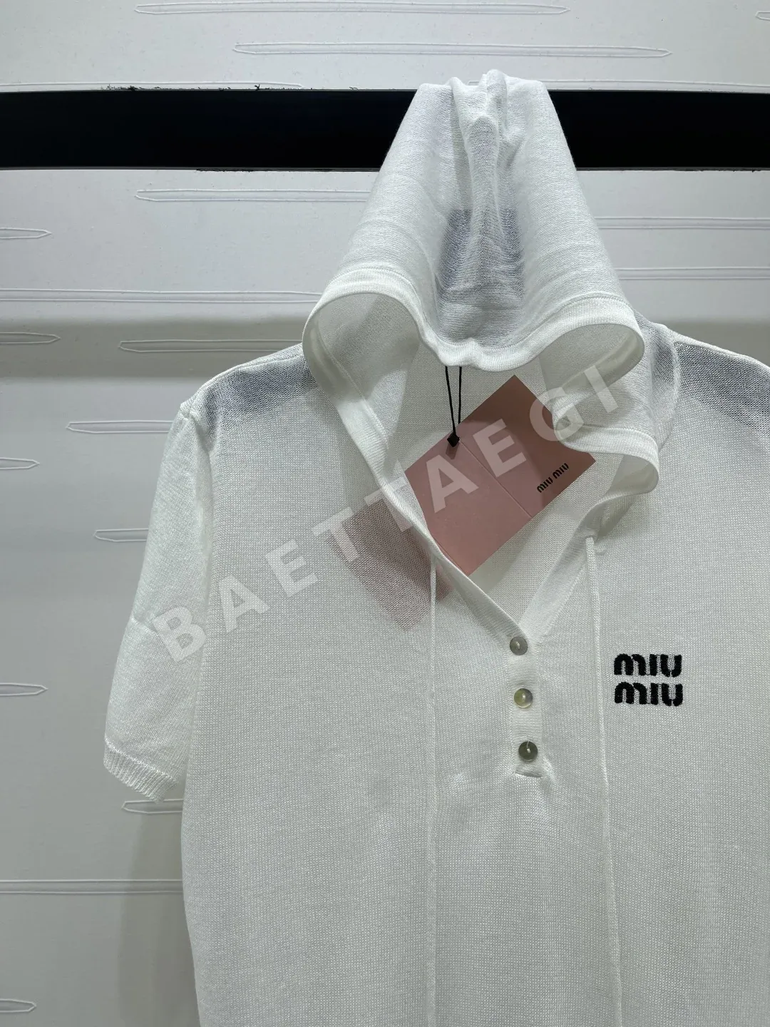 미우미우 실크 울 혼방 크로셰 여성 반팔 니트 탑 상세 이미지 4