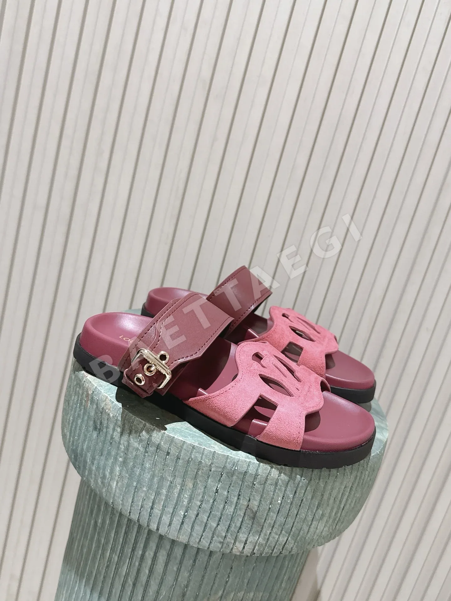 루이비통 LV 이솔라 샌들 112877