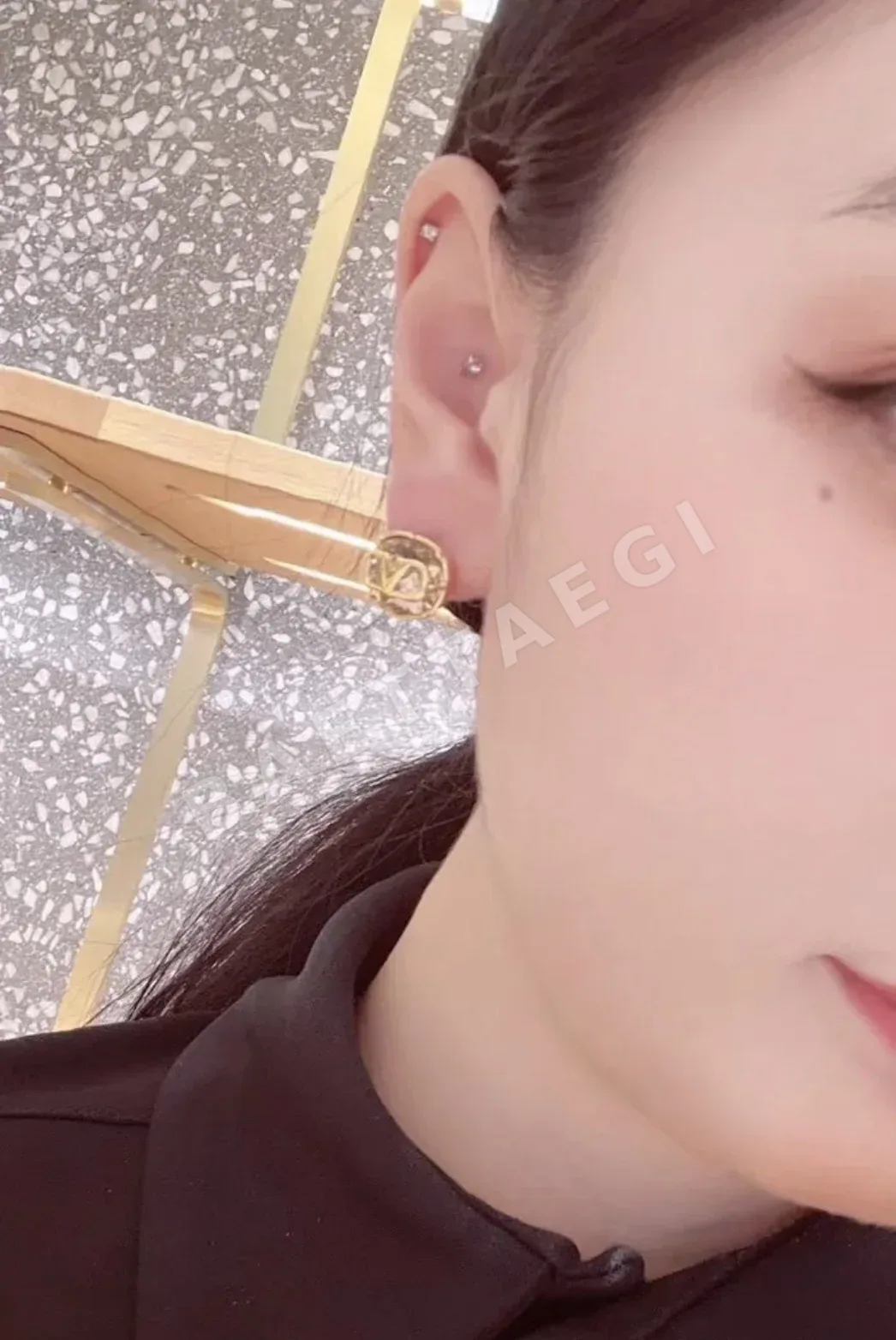 발렌티노 스와로브스키 크리스탈 장식 귀걸이 상세 이미지 6