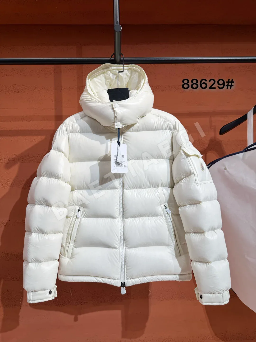 몽클레르 남성 화이트 덕다운 패딩 207618