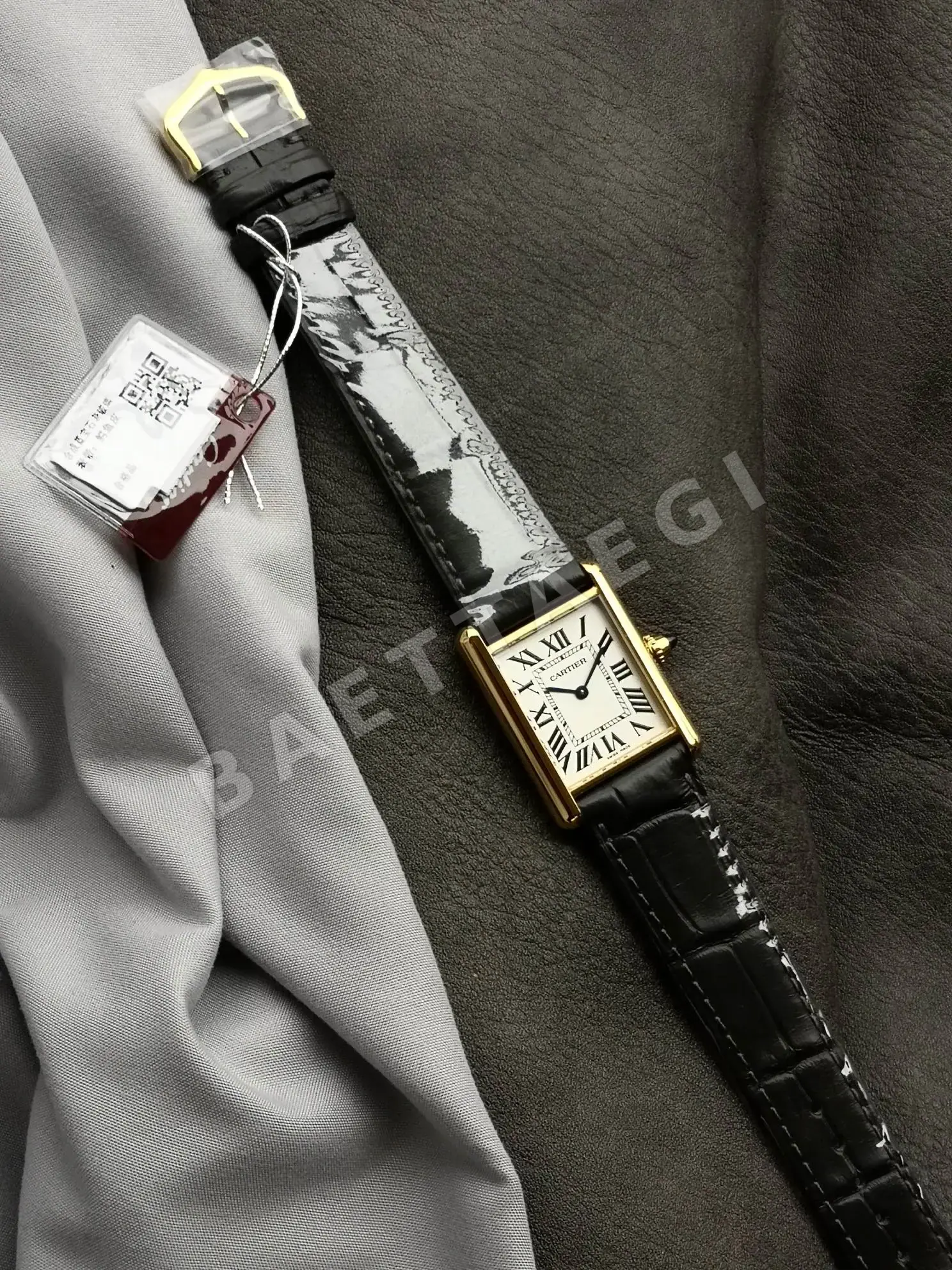 까르띠에 탱크 5 S+공장 쿼츠 무브먼트 다이아 악어가죽 사파이어 글라스 블루 스틸밴드 레플리카 42665 Cartier 상세 이미지 5