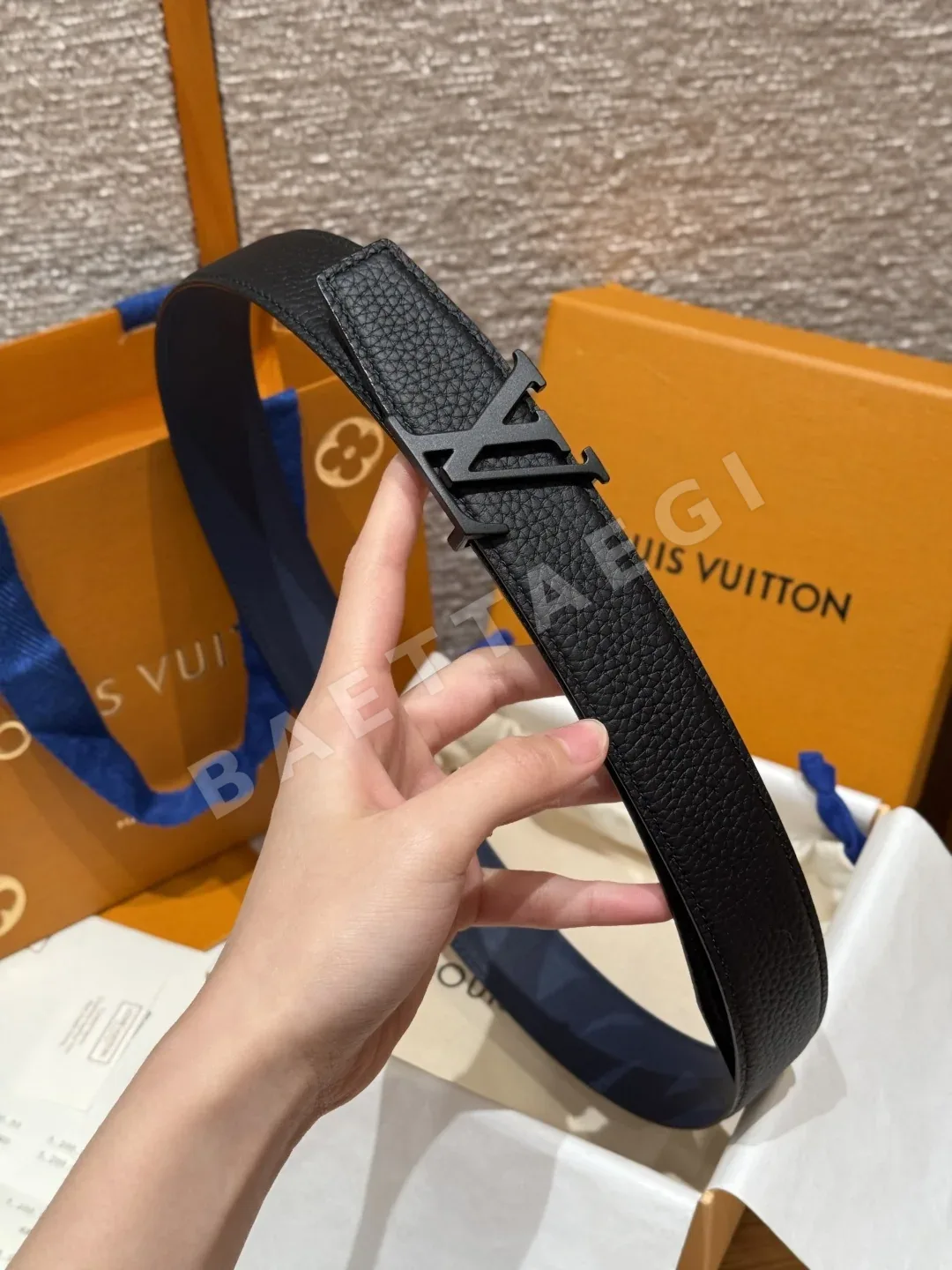 루이비통 헤리티지 35mm 리버시블 벨트 상세 이미지 3