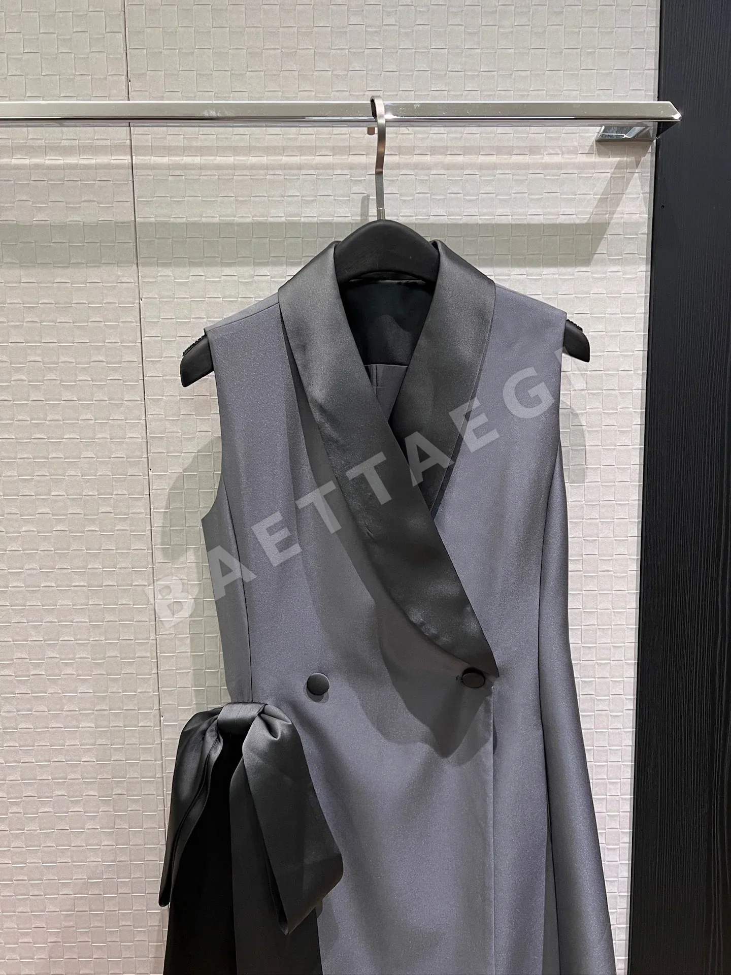디올 숄카라 더블 버튼 베스트 자켓 상세 이미지 4