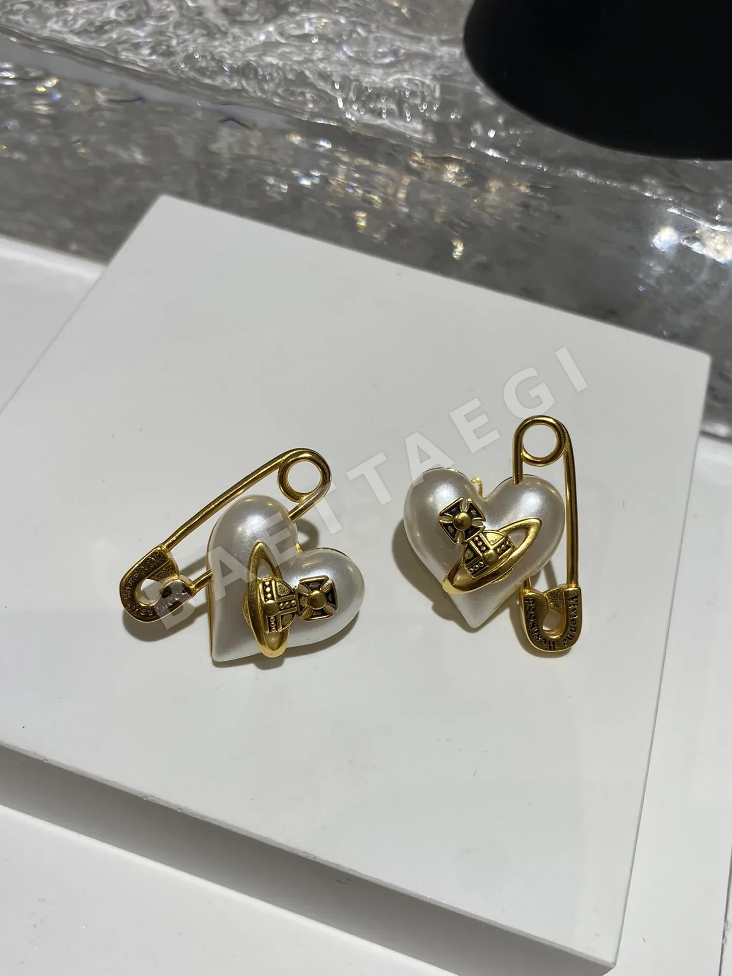 비비안웨스트우드 귀걸이 64944 Vivienne Westwood Earrings 상세 이미지 3