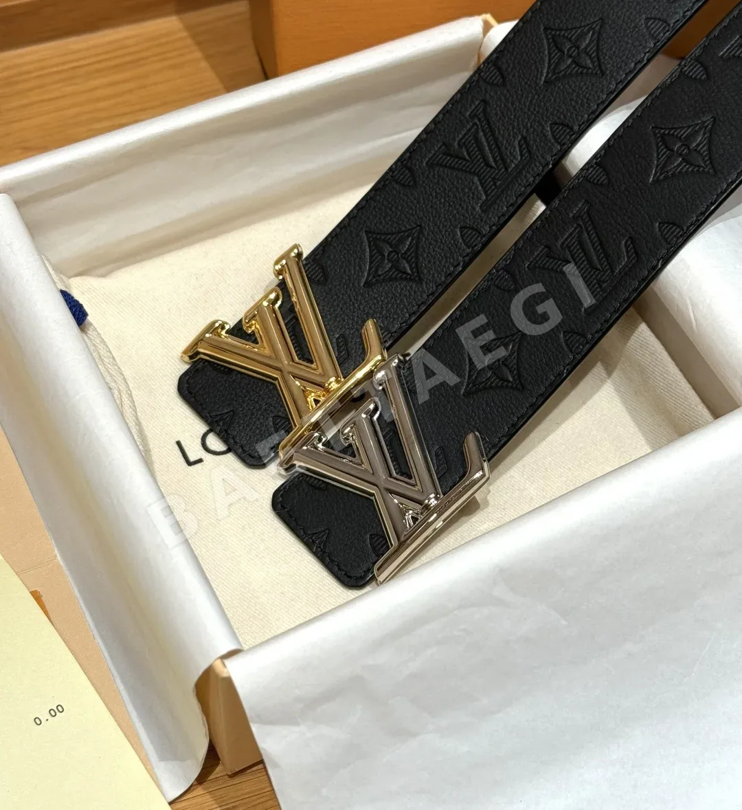 루이비통 모노그램 엠보싱 가죽 리버서블 벨트 172955