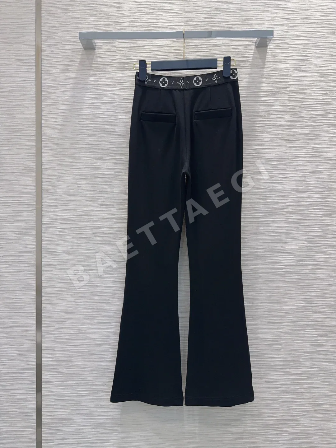 루이비통 루플레어 미드하이웨스트 레깅스 바지 상세 이미지 9
