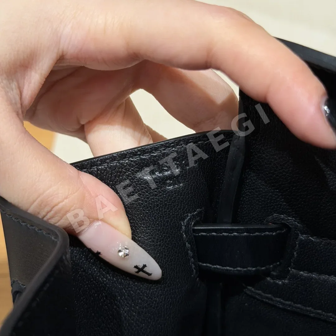 에르메스 버킨 30 블랙 가방 상세 이미지 8