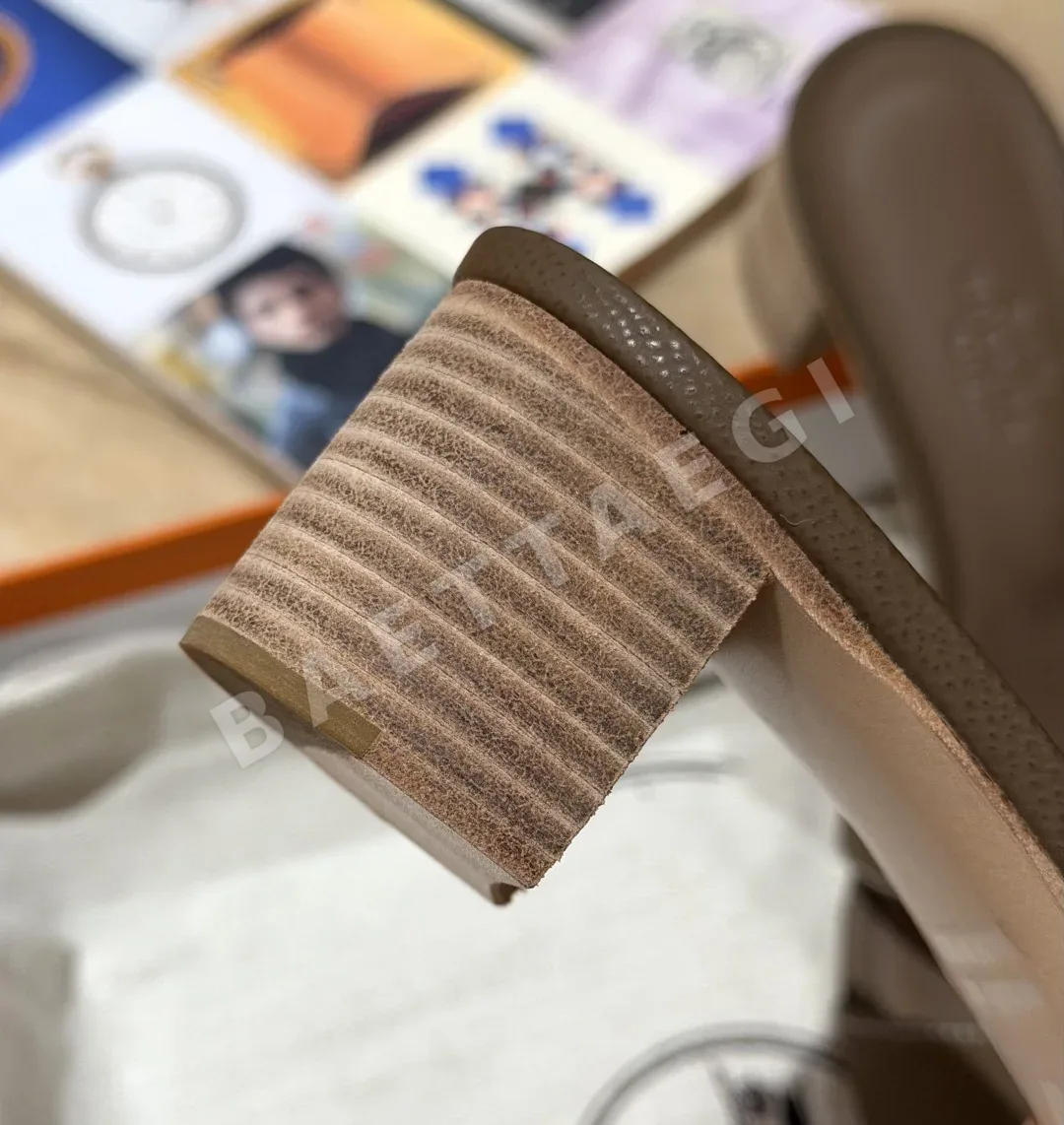 에르메스 오아시스 샌들 Calfskin H 컷아웃 상세 이미지 5