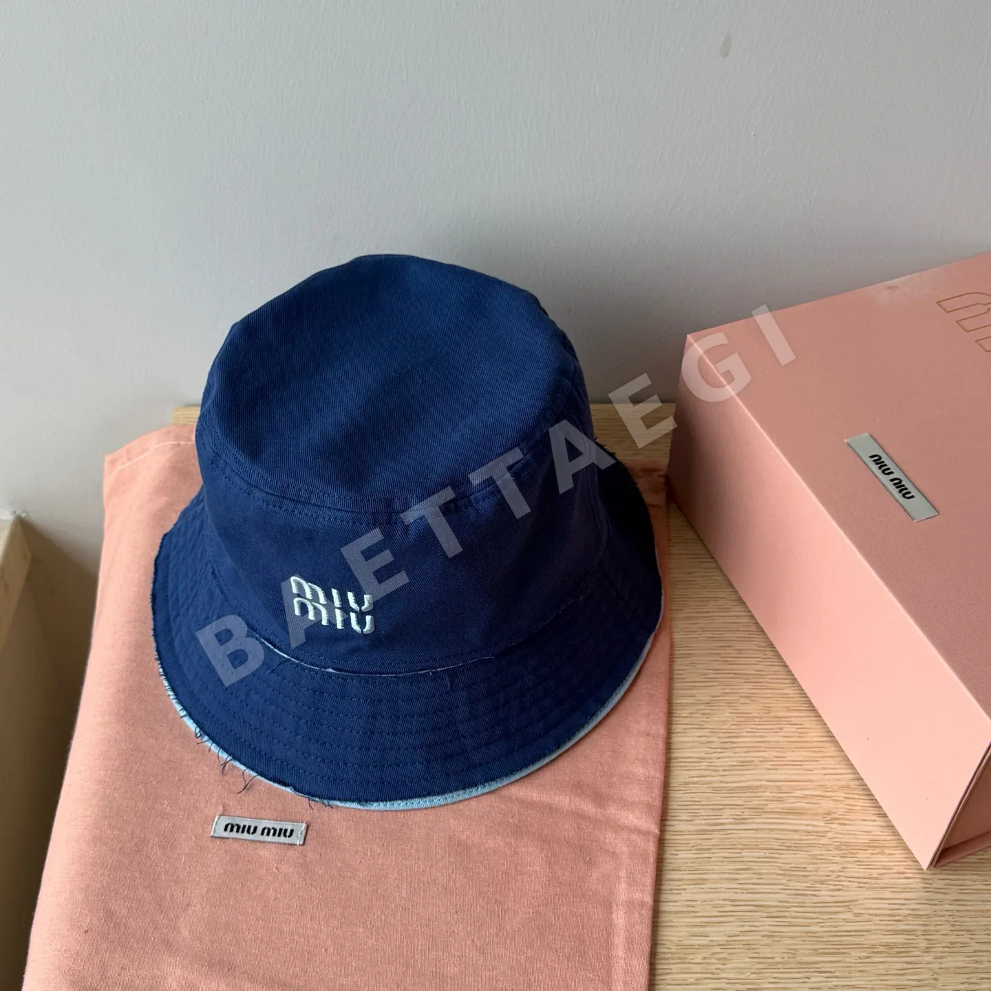 미우미우 모자 80926 Miu Miu Cap 상세 이미지 2
