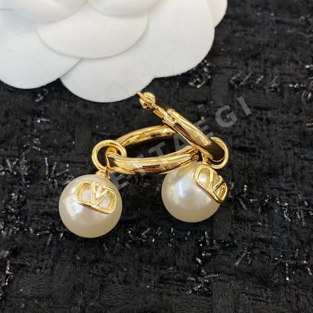 발렌티노 귀걸이 63649 Valentino Earrings
