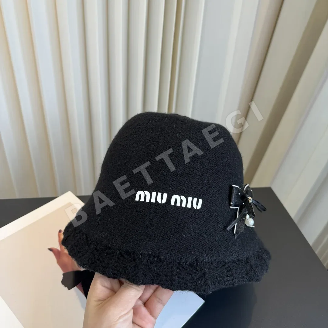 미우미우 모자 185762 Miu Miu Cap