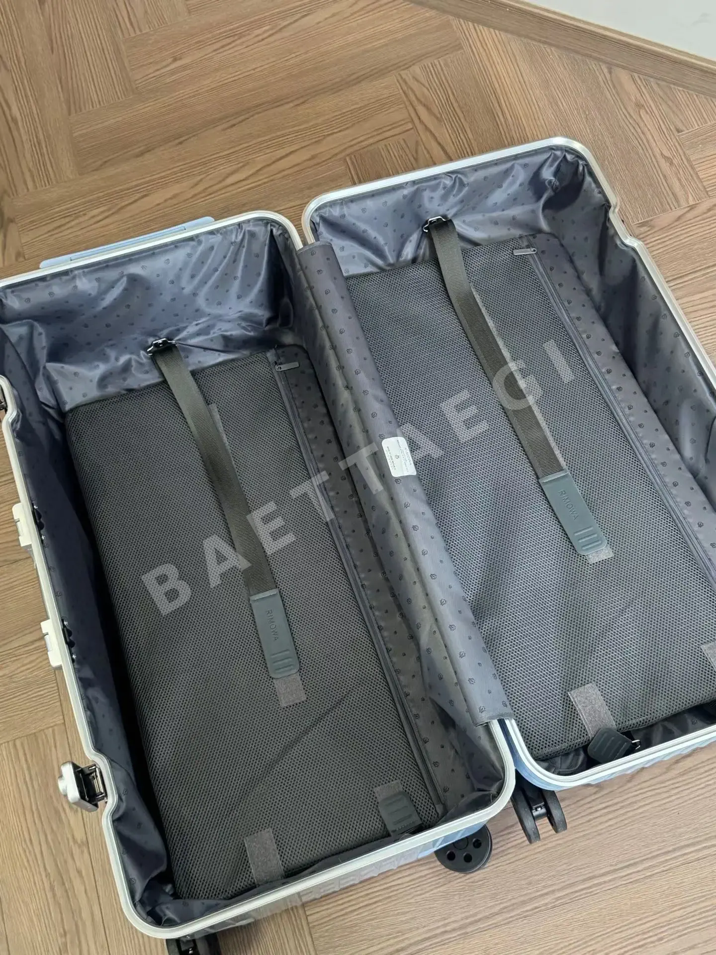 리모와 스카이 블루 여행가방 상세 이미지 7