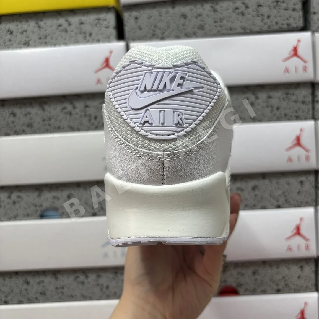 나이키 [XY] 에어 맥스 90 CN8490-100 201053 Nike Air Max 90 Recraft Triple White 상세 이미지 8