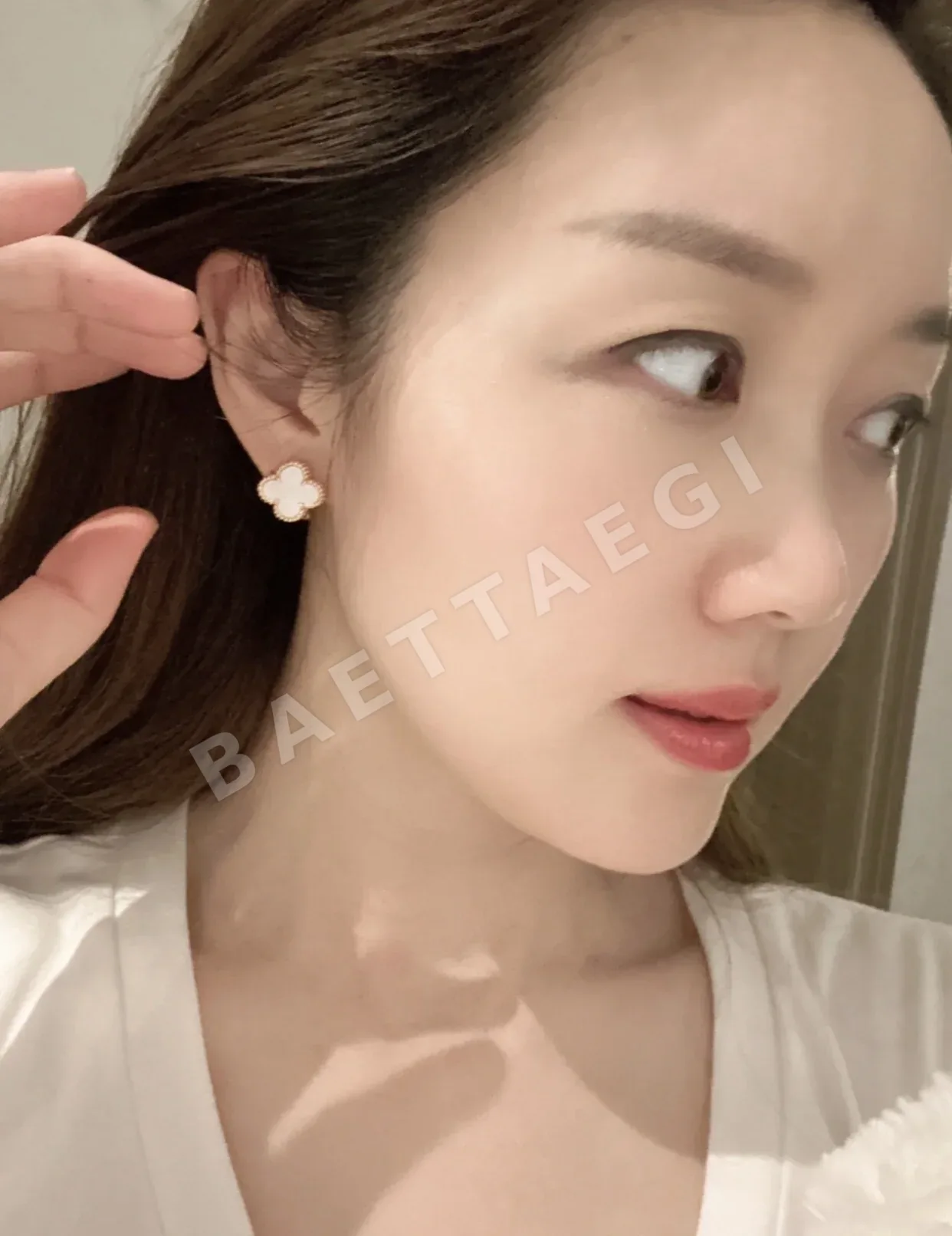 반클리프앤아펠 골드 네 잎 클로버 귀걸이 상세 이미지 2
