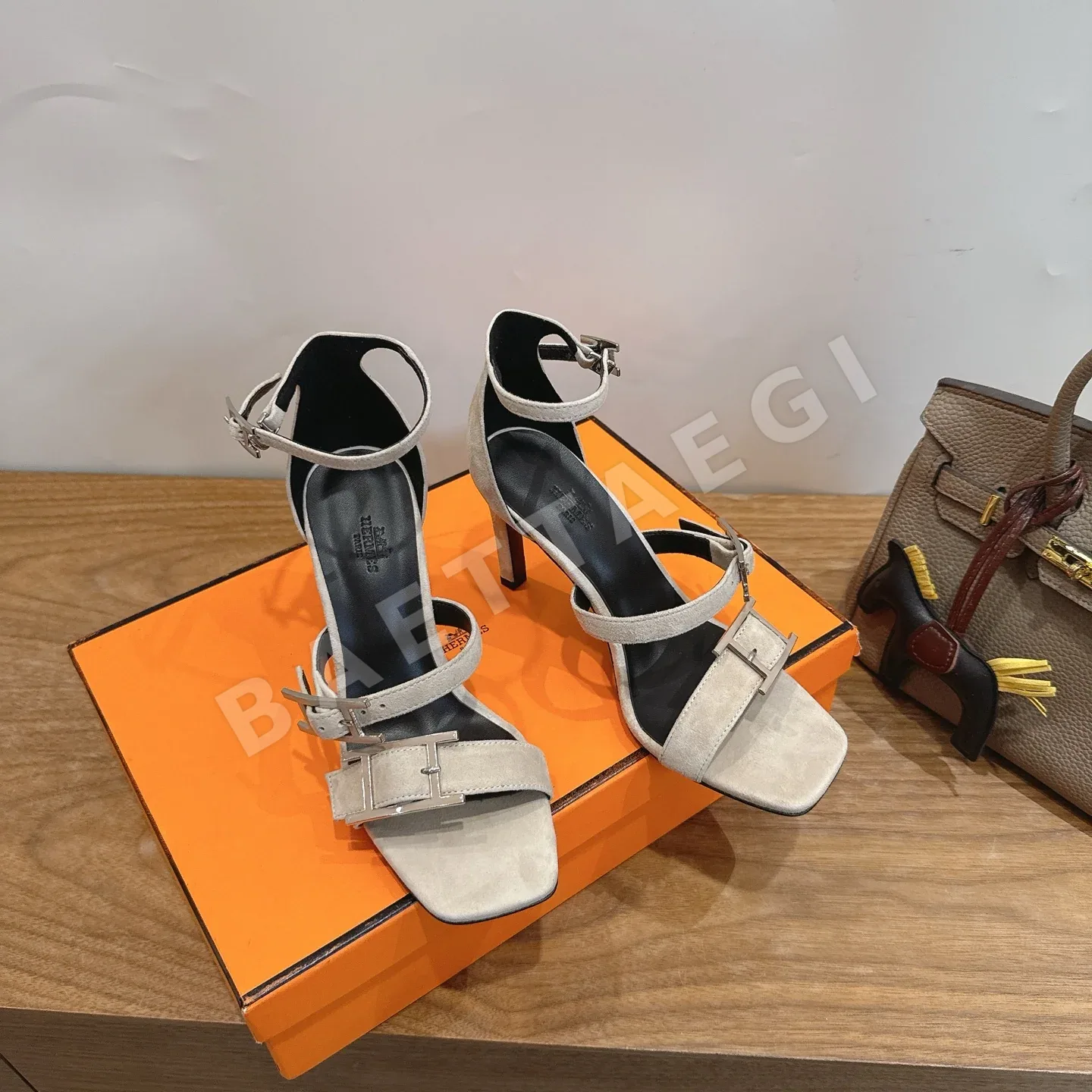 에르메스 리브 90 샌들(Hermès Liv 90 Sandal) 상세 이미지 5
