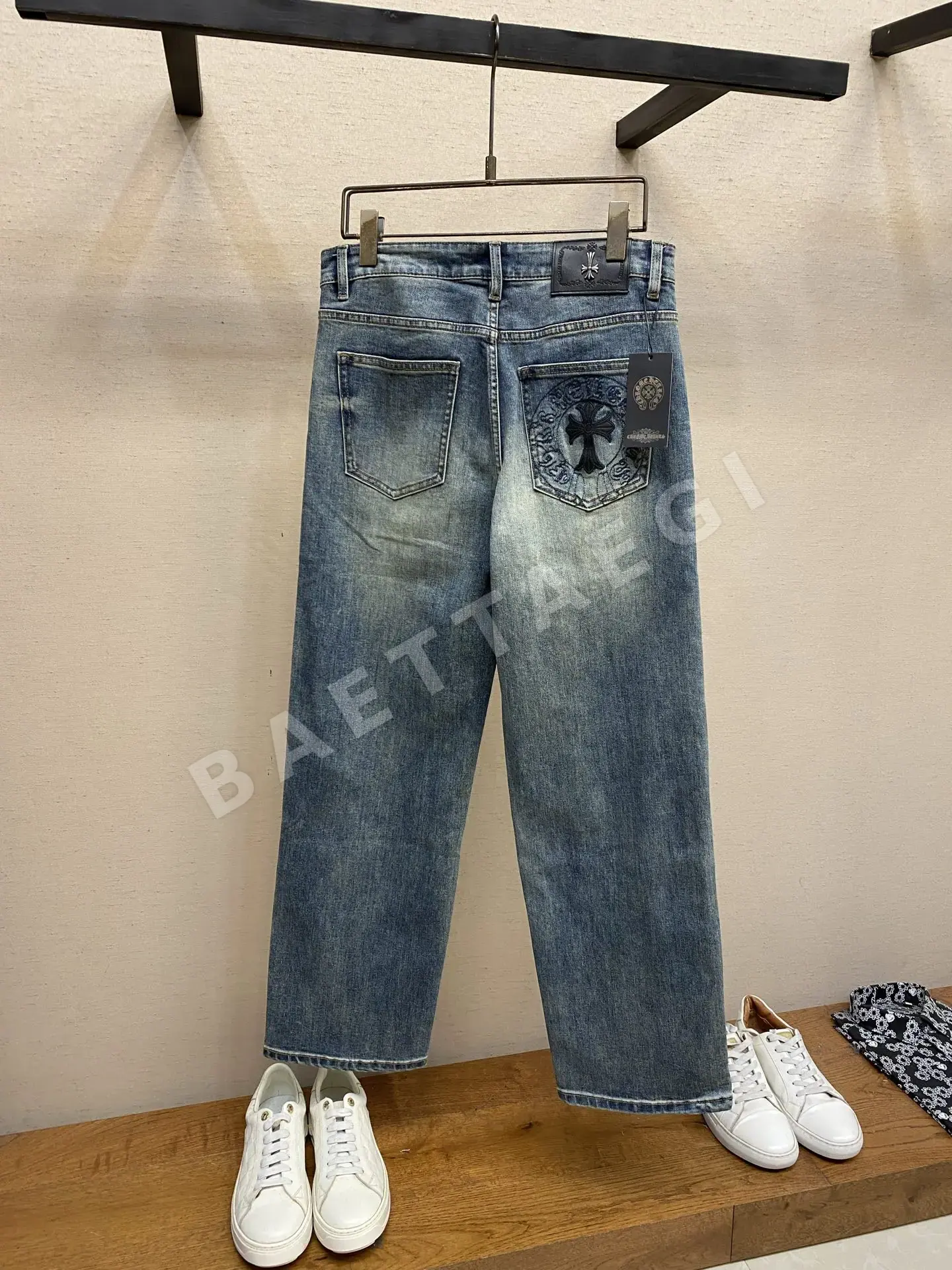 크롬하츠 남성 슬림 핏 청바지 상세 이미지 2