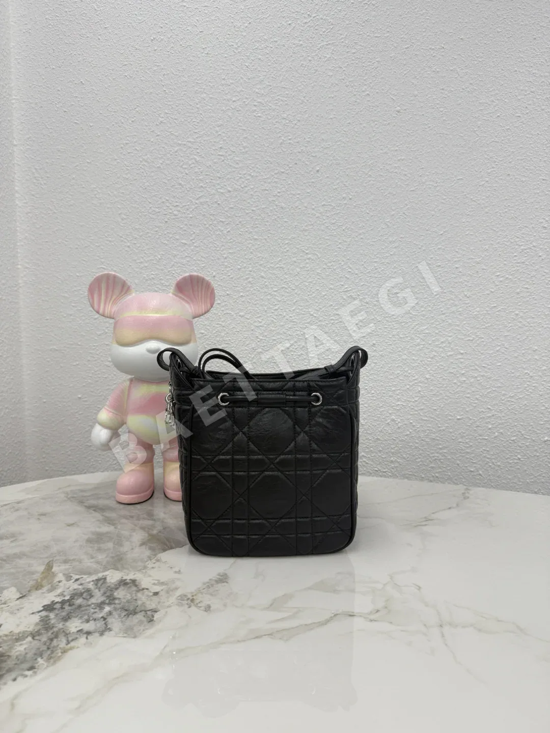 디올 D-모션 버켓 가방 상세 이미지 2