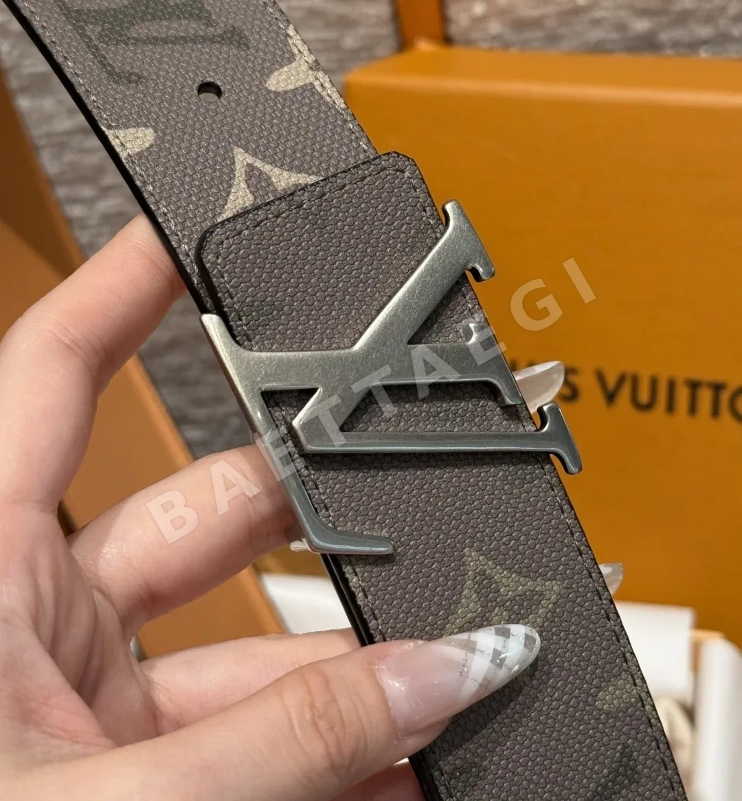 루이비통 디멘션 모노그램 헤리티지 40mm 리버시블 벨트 상세 이미지 5