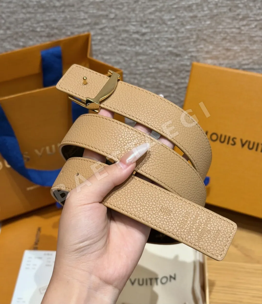 루이비통 이니셜 30mm 리버시블 벨트 상세 이미지 3