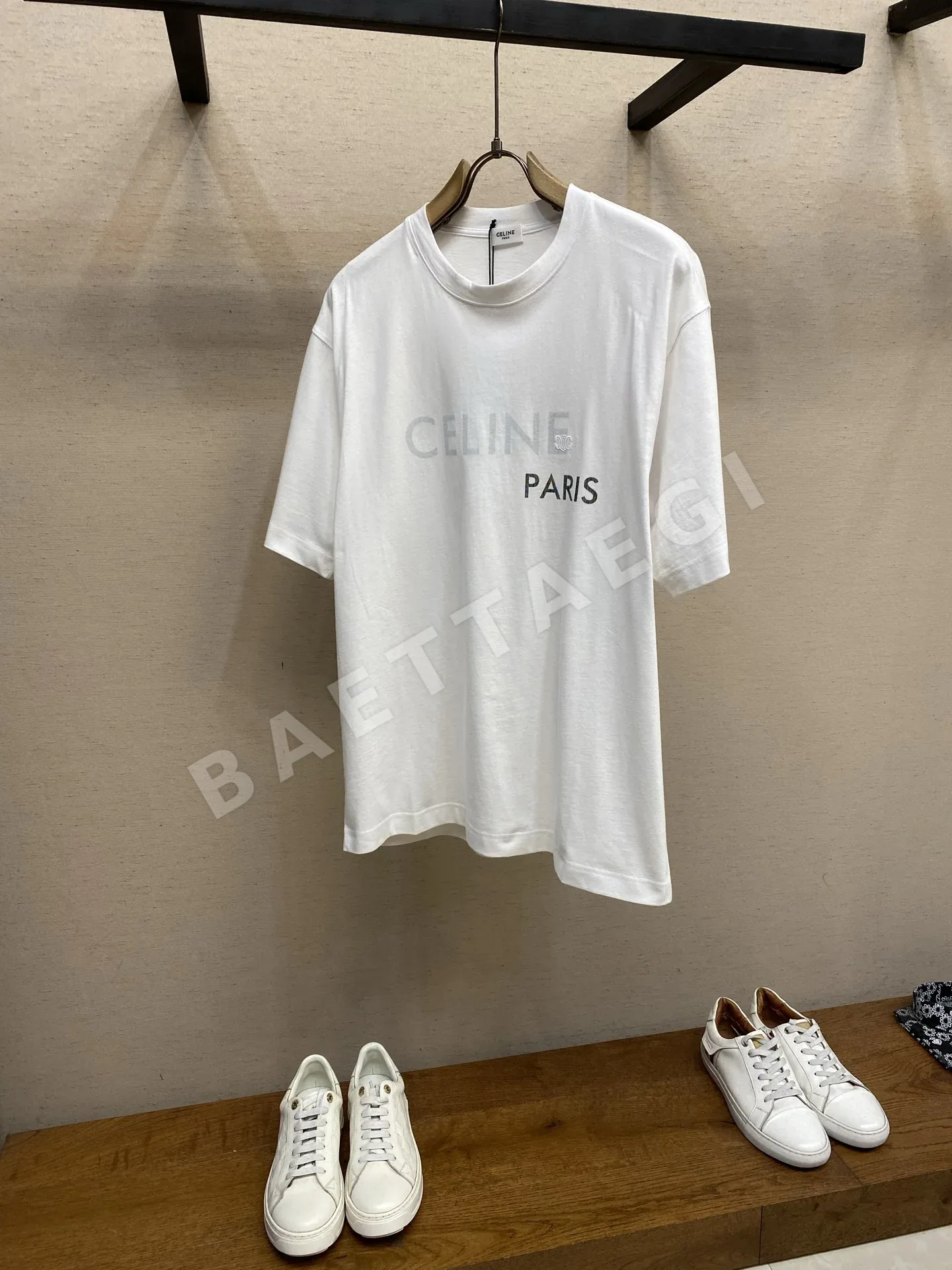 셀린느 유니섹스 라운드넥 반팔 티셔츠 49307