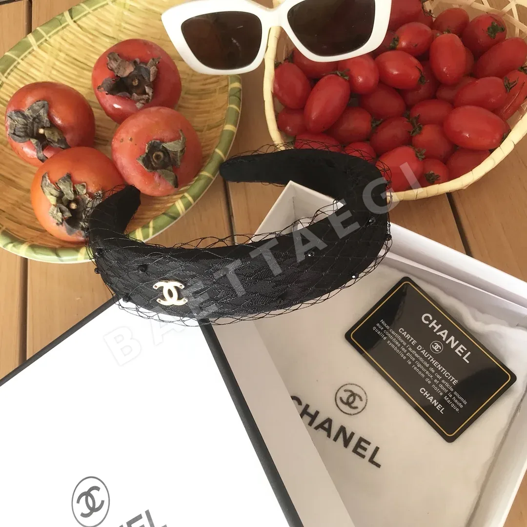 샤넬 메시 라인스톤 장식 헤어밴드 131051