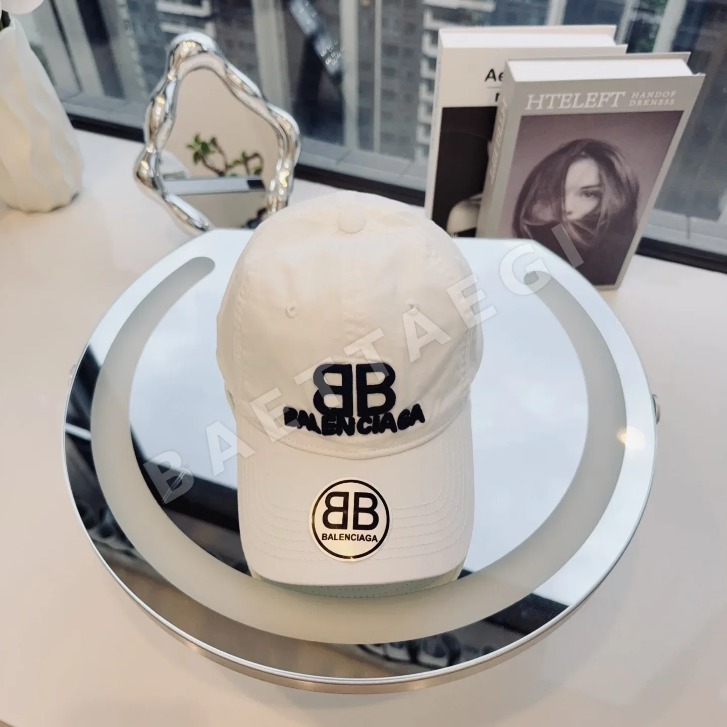 발렌시아가 워시드 코튼 어부 모자 상세 이미지 2