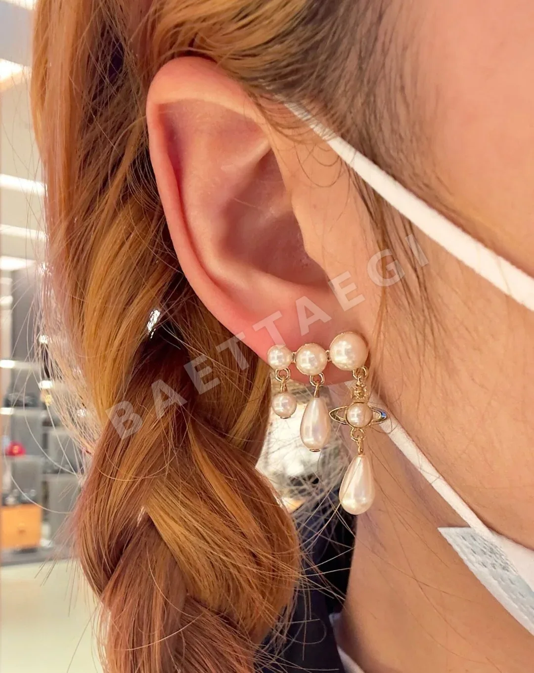 비비안웨스트우드 새턴 양면 장식 귀걸이 상세 이미지 3