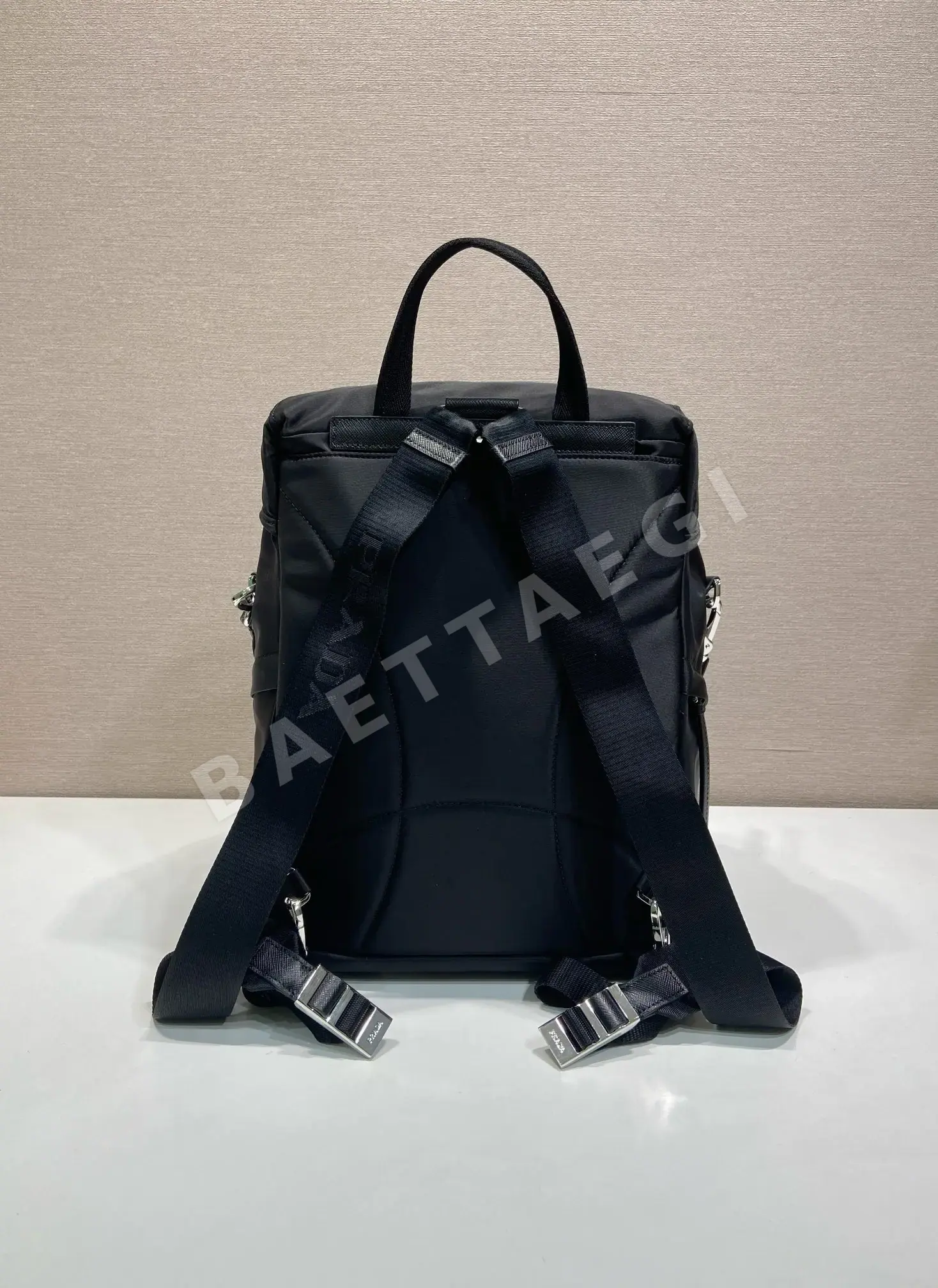프라다 Re-Nylon 백팩 1BZ039 상세 이미지 4